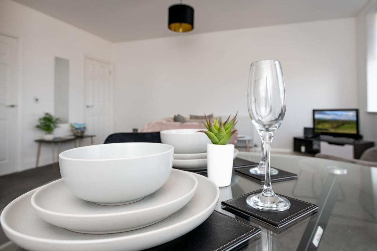 The Croston Balcony Apartment- Morecambe Central Promenade, Beach Front And Sea Views Esterno foto