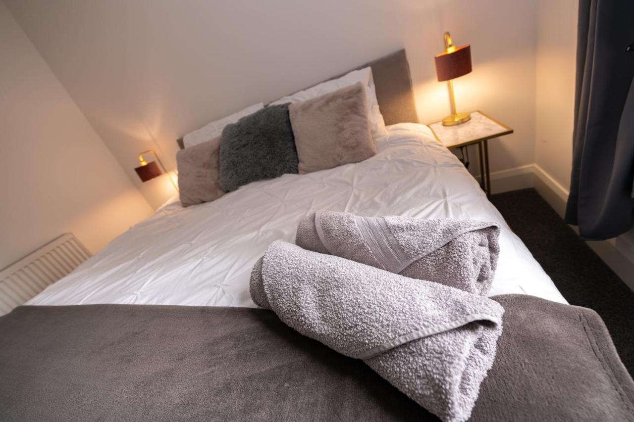 The Croston Balcony Apartment- Morecambe Central Promenade, Beach Front And Sea Views Esterno foto
